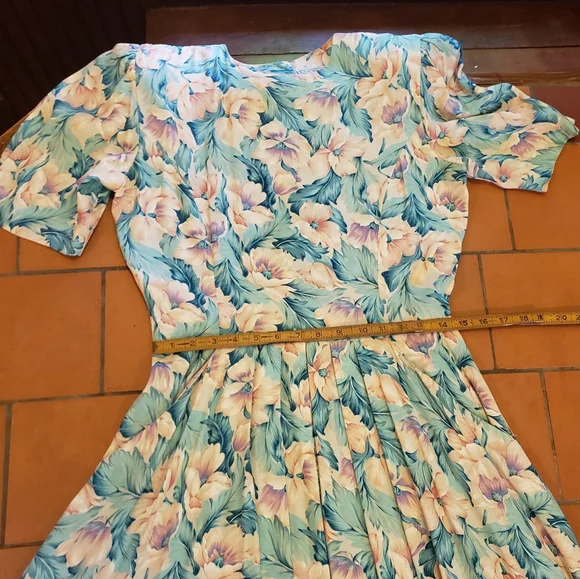 80s VTG Pastel Floral Garden Party Dress - Picture 7 of 12